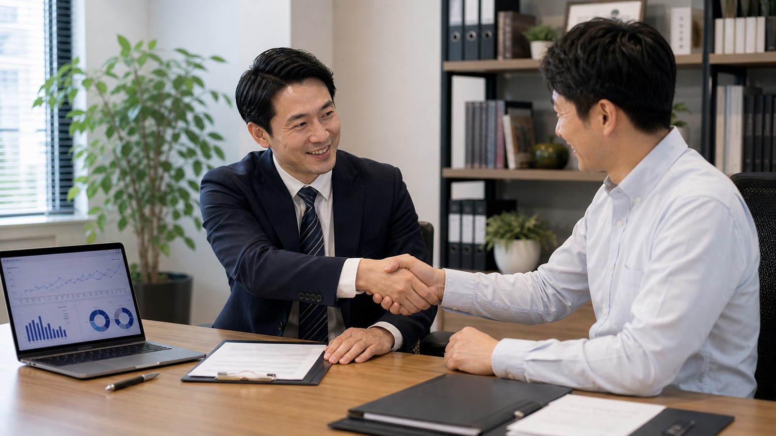 WEB事業投資の問い合わせ相談イメージ